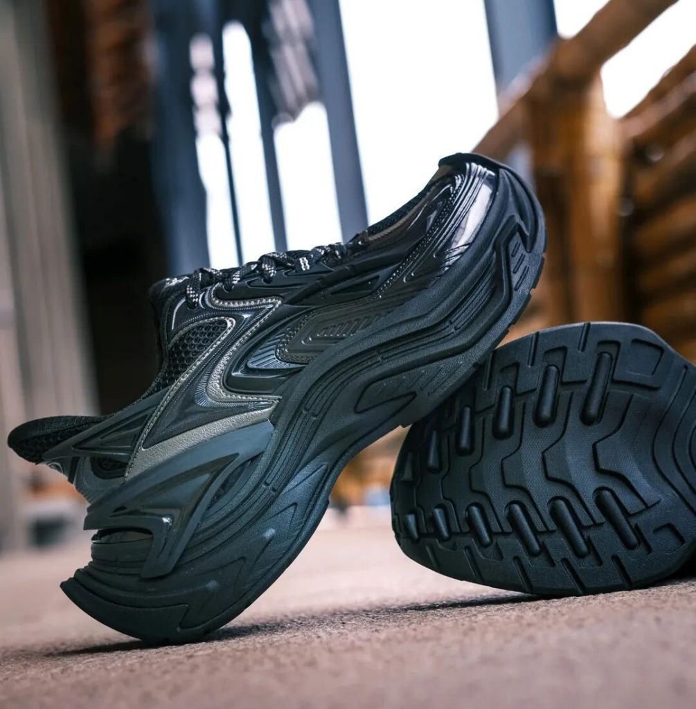 老爹鞋的“笨重感”是智商税?这双OGR腾蛇让我闭嘴了!插图 老爹鞋的“笨重感”是智商税?这双OGR腾蛇让我闭嘴了!插图