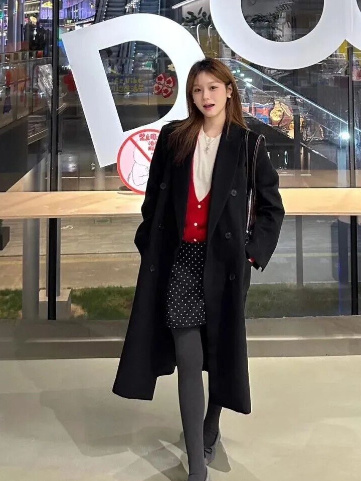 一件呢子大衣，是秋冬通勤的“高级感公式”插图