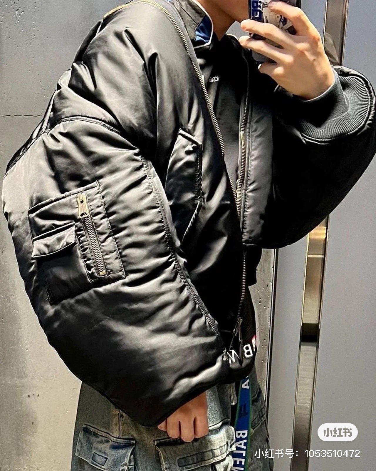 BALENCIAGA巴黎世家BLCG bomber双层连帽棉服缩略图 BALENCIAGA巴黎世家BLCG bomber双层连帽棉服缩略图