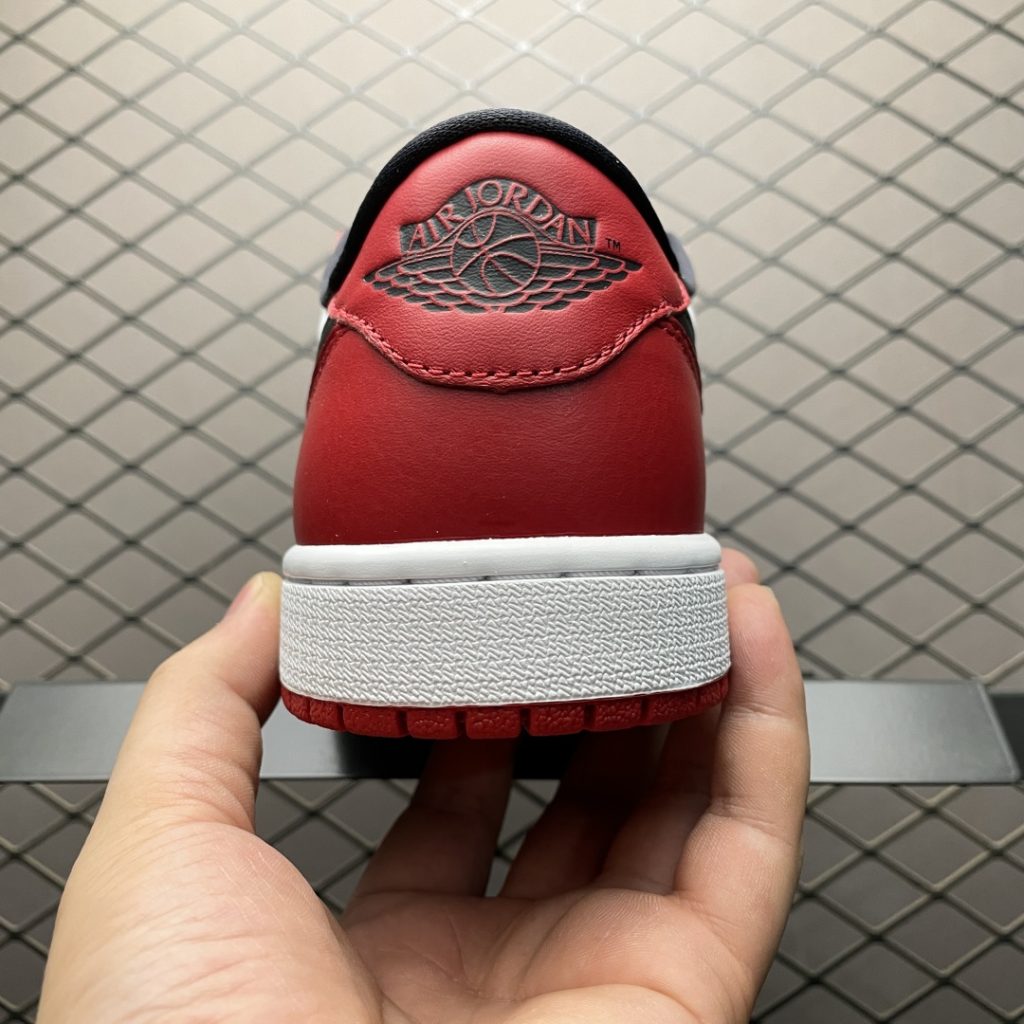 乔丹芝加哥复刻版和元年版哪个更受欢迎?插图 乔丹芝加哥复刻版和元年版哪个更受欢迎?插图