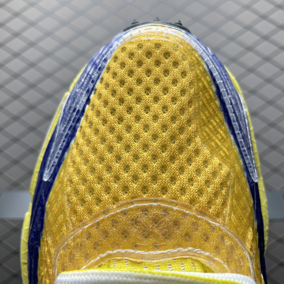 莆田顶级纯原鞋除了鞋舌标海绵颜色，还有哪些容易被忽视的鉴定细节？缩略图