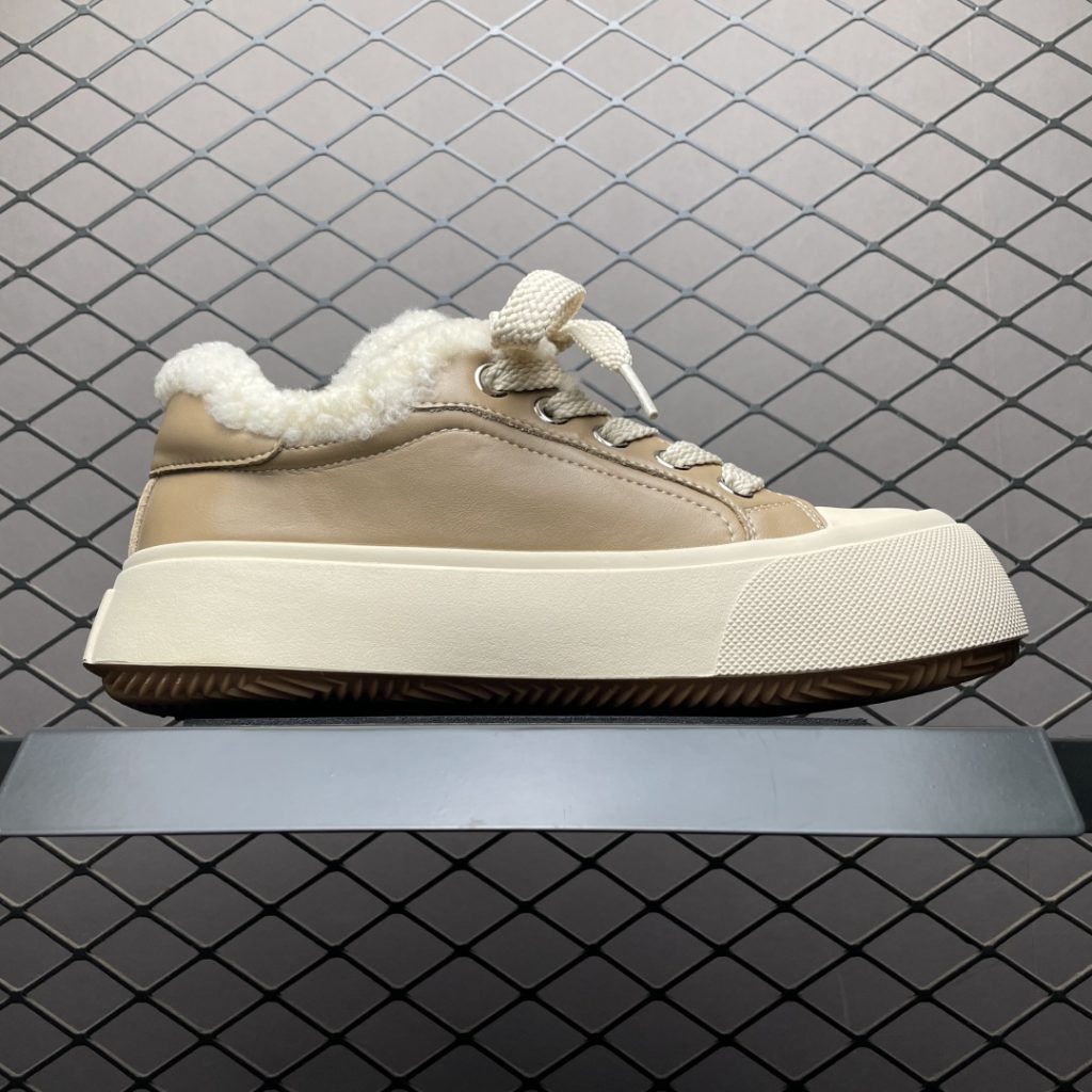 赵露思 秋冬加绒裤雪地靴毛毛鞋 秋冬保暖好物插图 赵露思 秋冬加绒裤雪地靴毛毛鞋 秋冬保暖好物插图