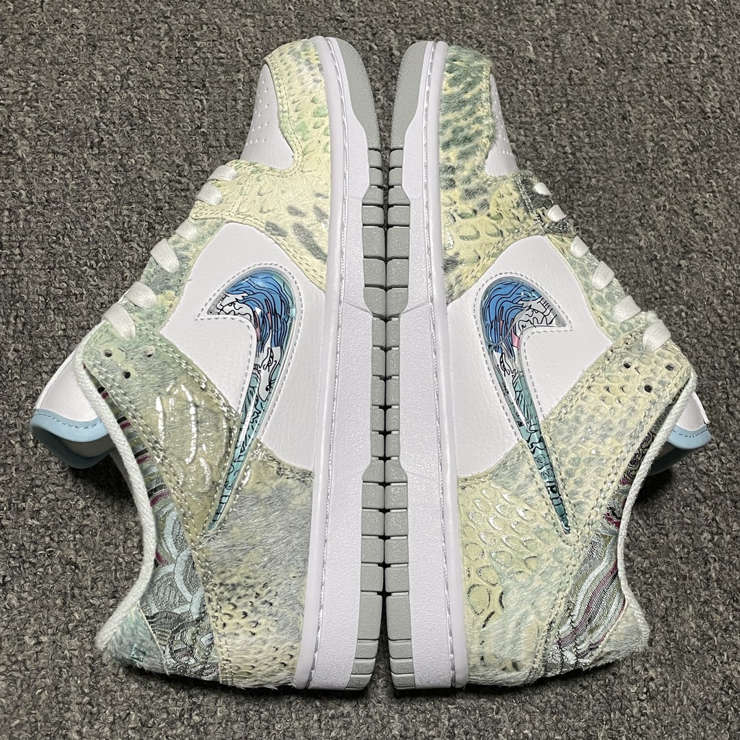 NKDunk龙年敖丙莆田纯原版本和正品在鞋舌上有什么区别?缩略图 NKDunk龙年敖丙莆田纯原版本和正品在鞋舌上有什么区别?缩略图