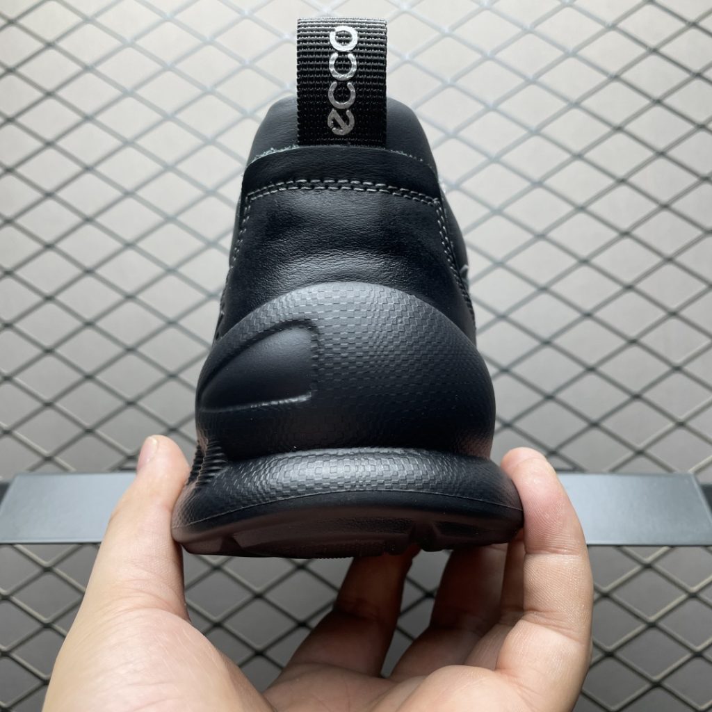 BIOM系列鞋子的尺码是否偏大或偏小？如何选择合适的尺码？插图1