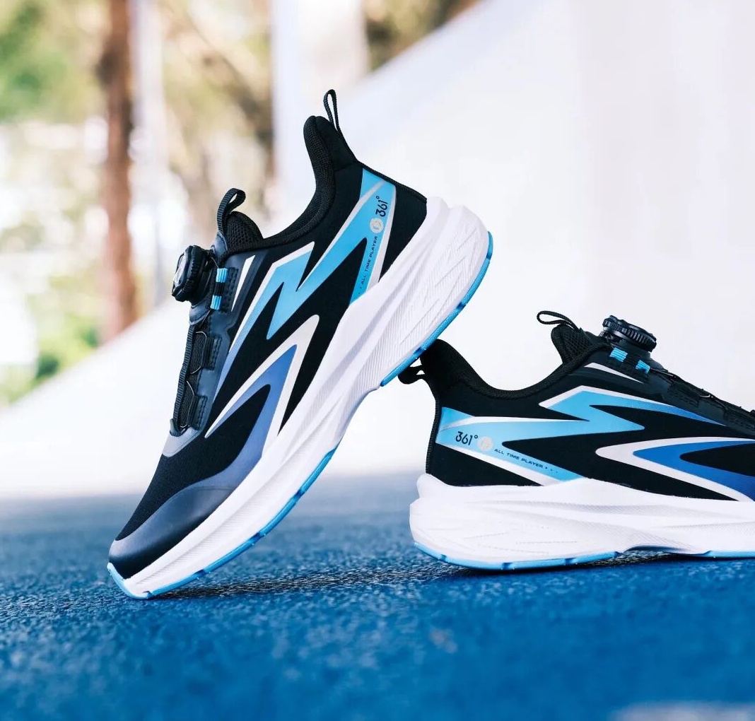 儿童鞋的「旋钮设计」是真好用还是伪需求？实测361°KIDS运动鞋！缩略图