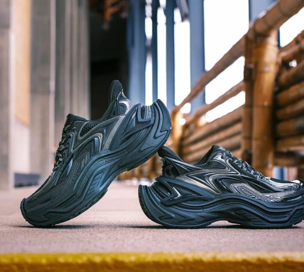 老爹鞋的“笨重感”是智商税？这双OGR腾蛇让我闭嘴了！插图