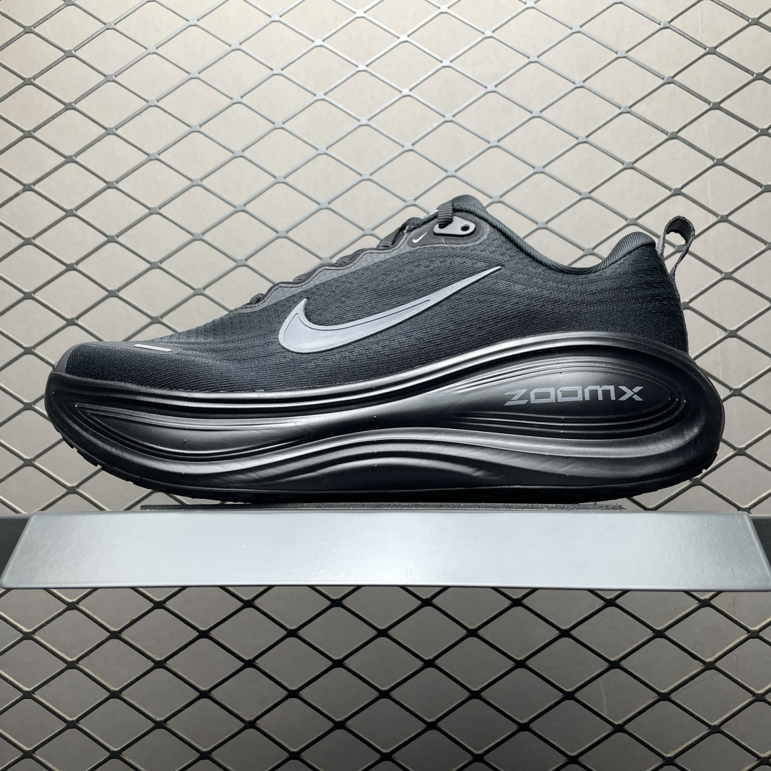 纯原版 NK Vomero Plus 网面透气跑步鞋 HV8150-003缩略图