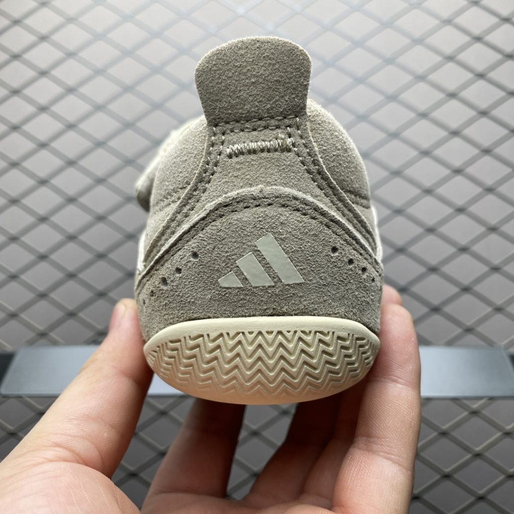 AD 阿迪 Urban Reverie 绑带 复古休闲鞋 JS2444插图1