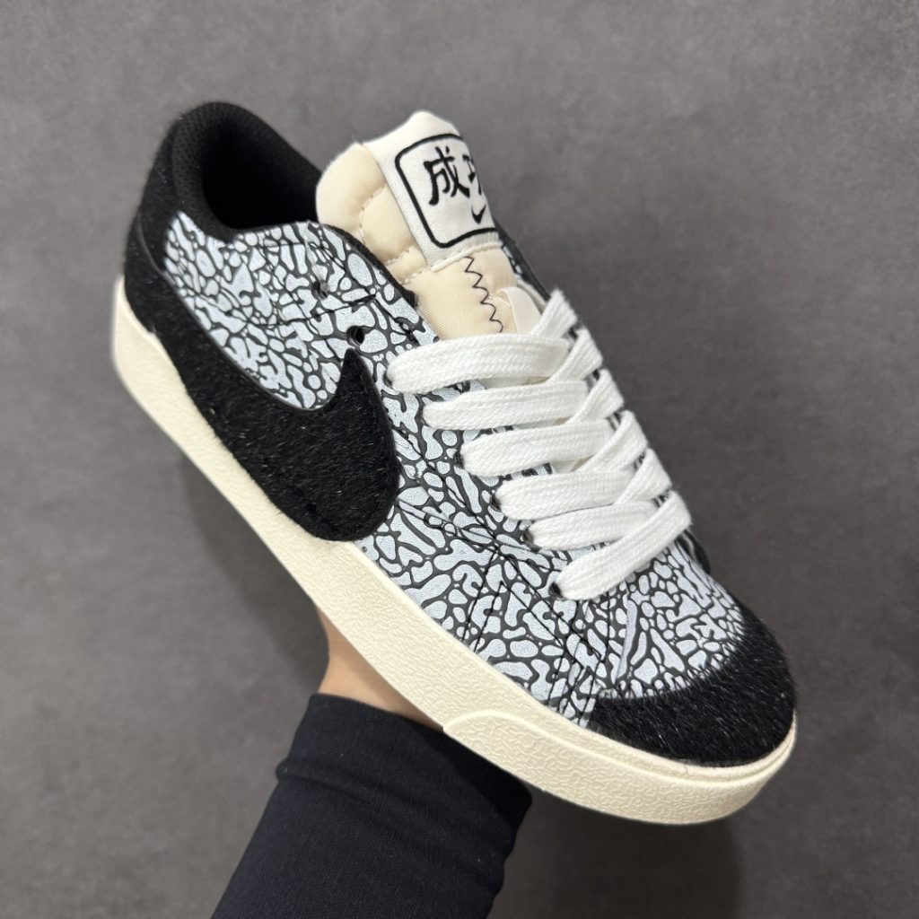 Nike Blazer耐克马年限定 低帮黑色大钩 舒适百搭防滑耐磨复古休闲板鞋插图