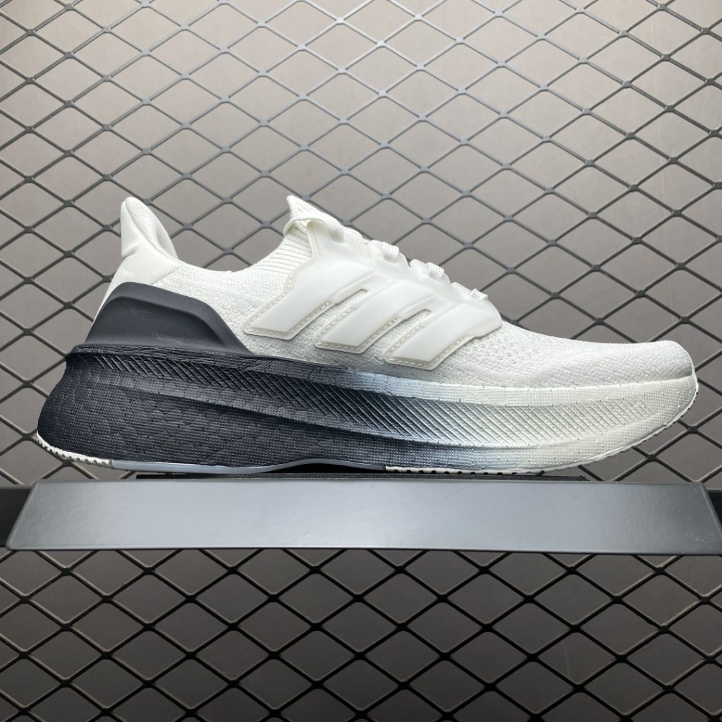 莆田阿迪达斯UB跟正品之间有什么区别?详解一下你就明白了插图