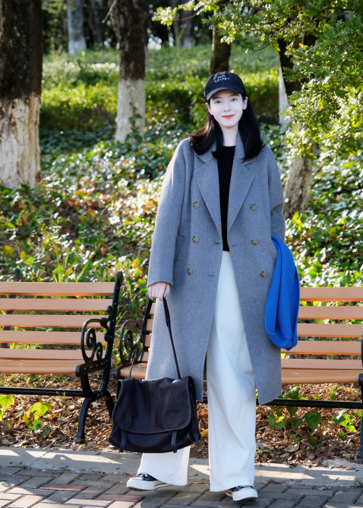 “大衣+裤子”，初冬的不露腿穿搭上线，既保暖又显气质！插图