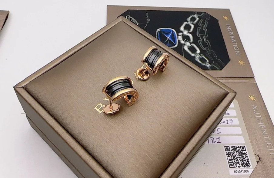 冬日耳饰选搭全攻略，解锁不同风格的时尚密码！插图