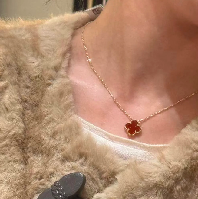 长期主义，十年后依然想戴的项链，我只认这三条插图1