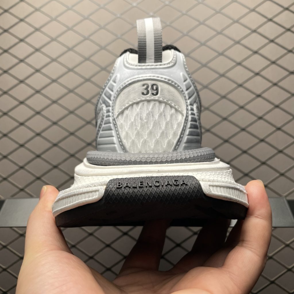 莆田Balenciaga巴黎世家复古老爹鞋怎么辨别鞋子气垫？插图