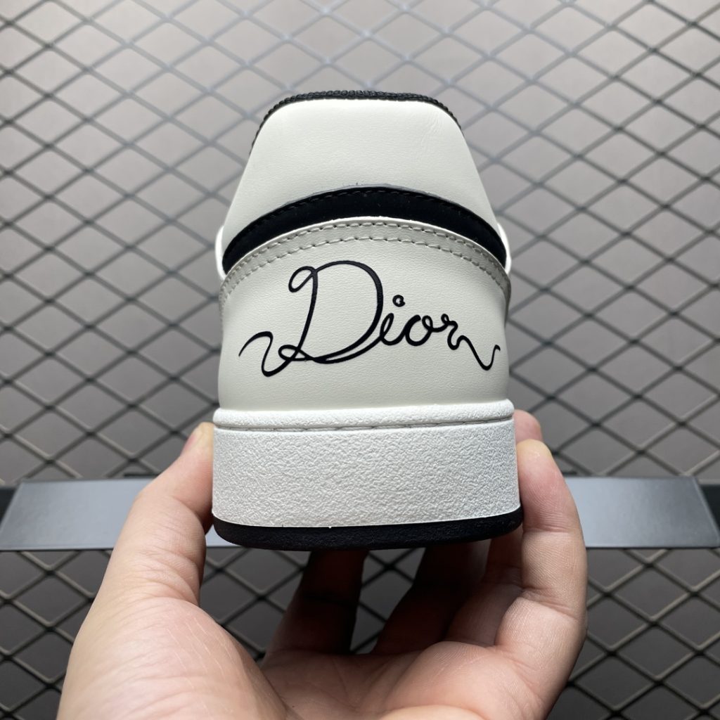 莆田顶级Dior迪奥B27低帮休闲板鞋怎么判断是什么版本的鞋子插图