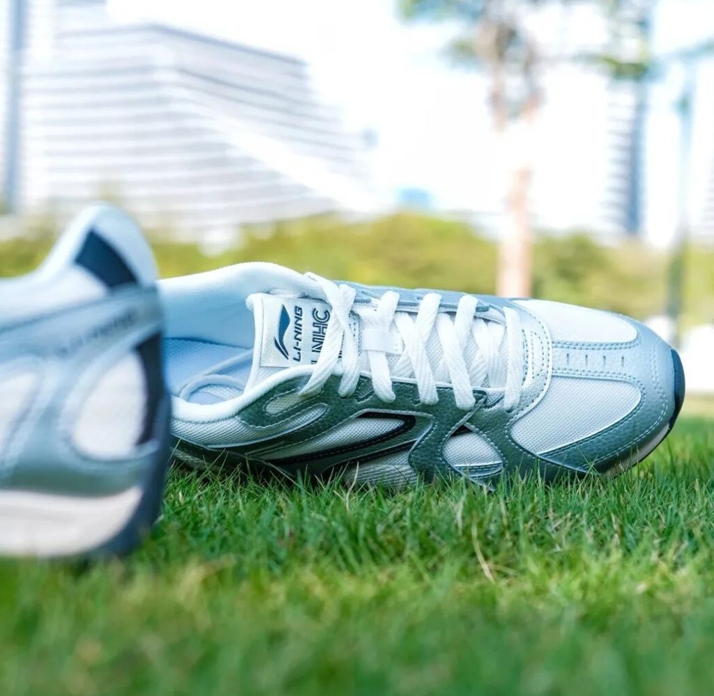 穿了两周薄底鞋，让我想扔掉了所有厚重板鞋插图