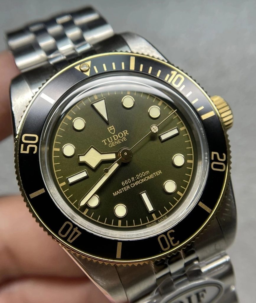 致敬经典，仅175枚：碧湾哈罗德纪念版精致耀眼插图