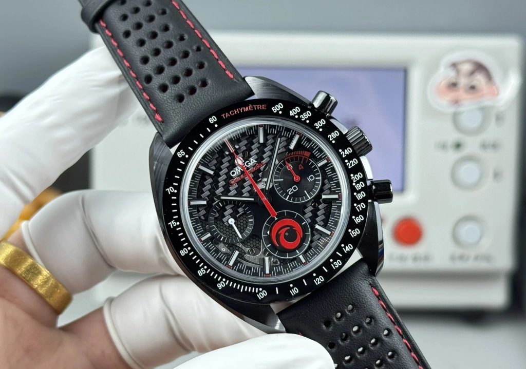 超霸月之暗面“阿波罗8号”全陶瓷腕表：以激光镌刻月球奥秘插图1