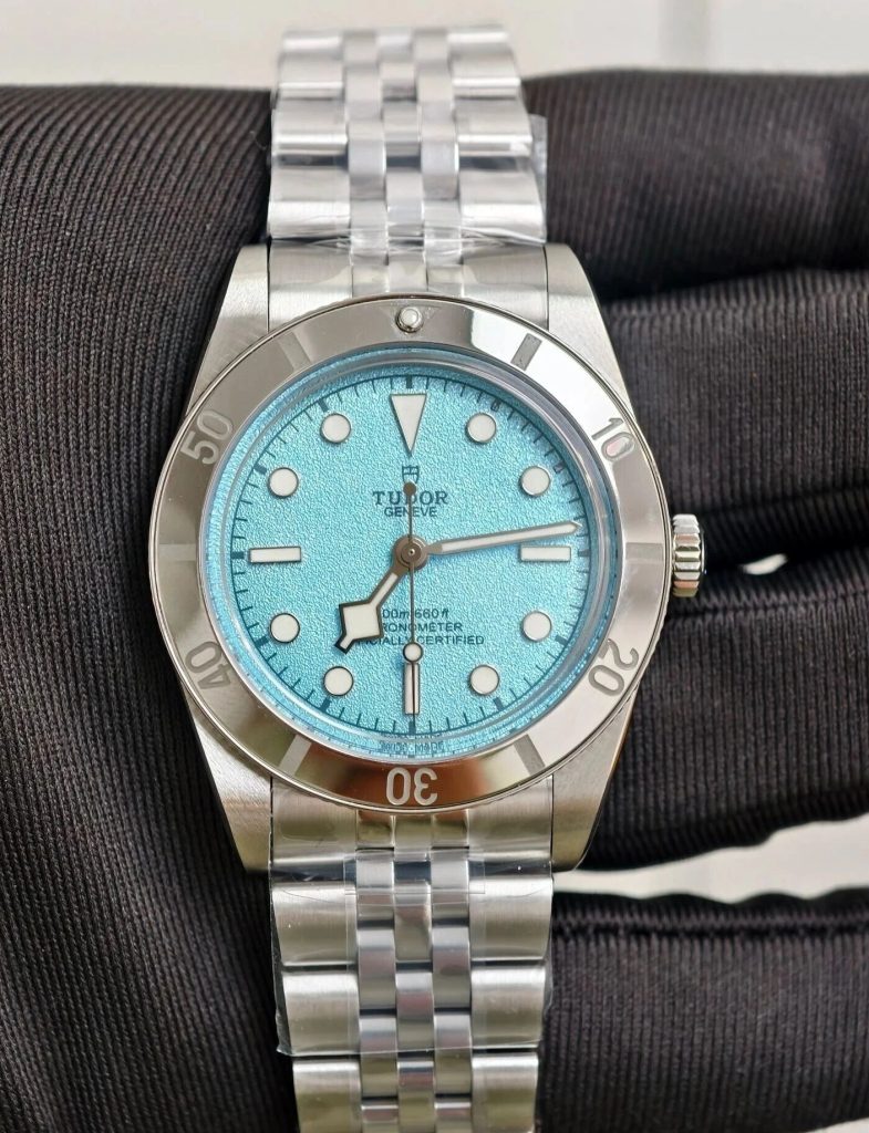 时光铸经典，腕间藏锋芒。碧湾54型M79000腕表!插图