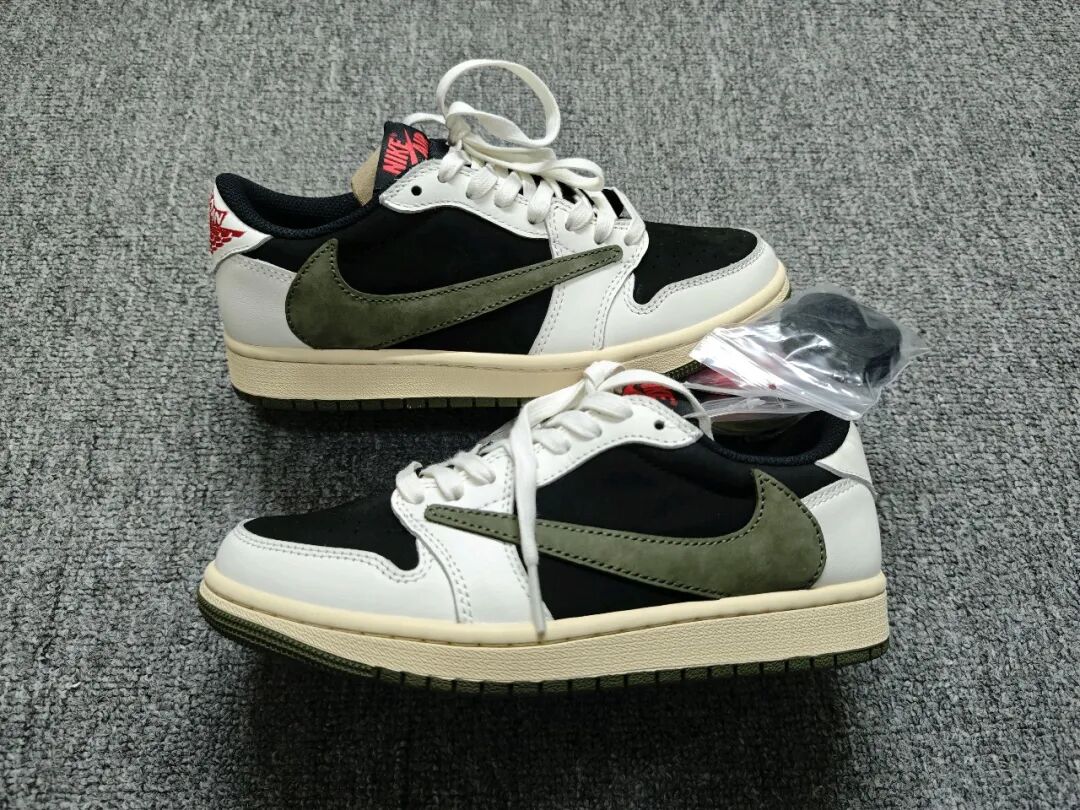 Travis Scott x Air Jordan 1 倒钩 5.0黑绿橄榄缩略图 Travis Scott x Air Jordan 1 倒钩 5.0黑绿橄榄缩略图