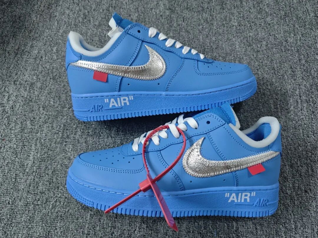 好看是好看,鞋是天价鞋!OFF WHITE x Air Force 1蓝色艺术馆缩略图 好看是好看,鞋是天价鞋!OFF WHITE x Air Force 1蓝色艺术馆缩略图