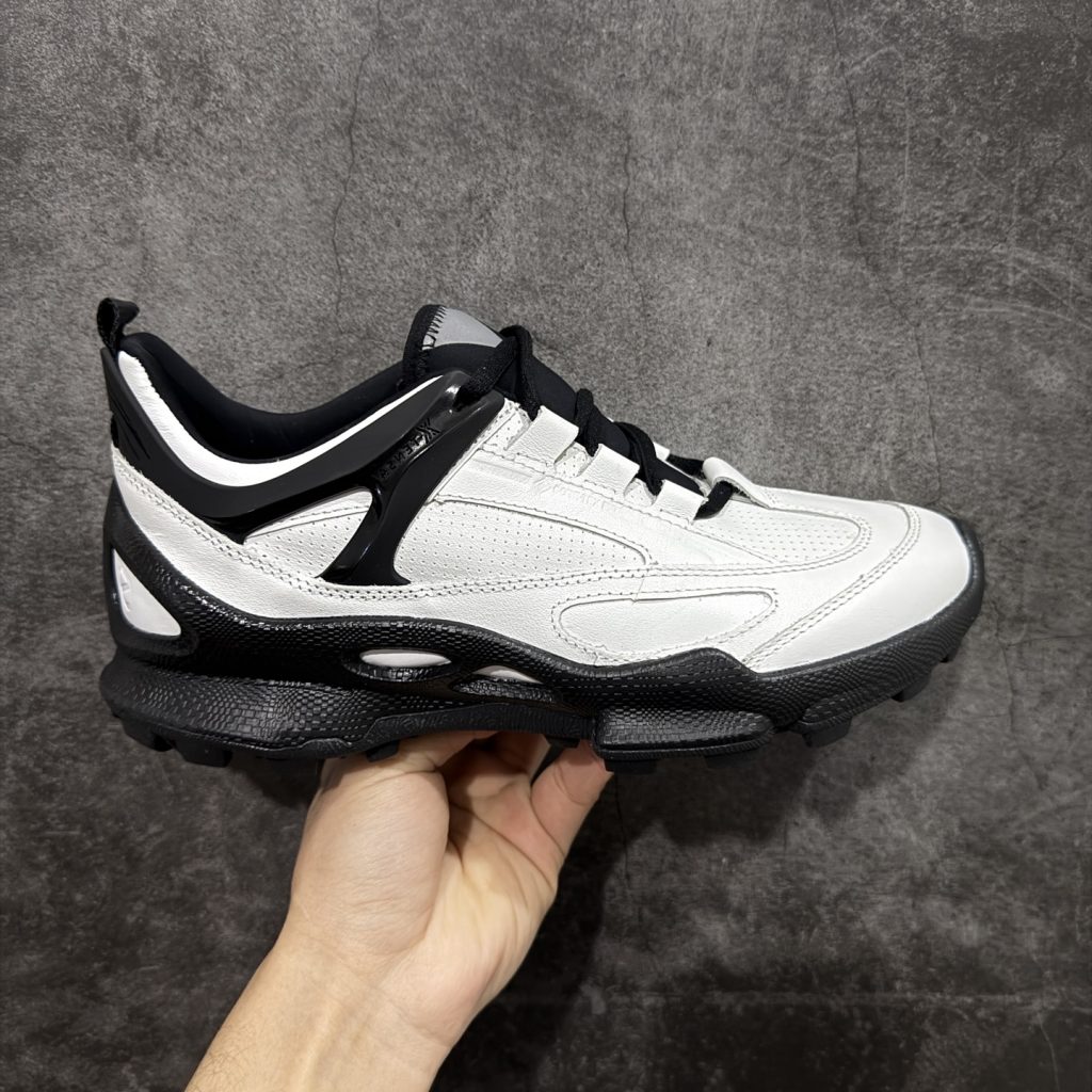 【顶级版】Ecco 爱步 健步探索系列 BIOM防滑真皮运动鞋插图