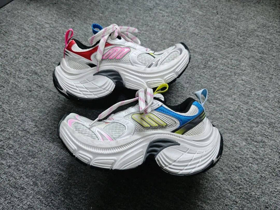 天价巴黎鞋!Balenciaga 6XL老爹鞋白色缩略图 天价巴黎鞋!Balenciaga 6XL老爹鞋白色缩略图