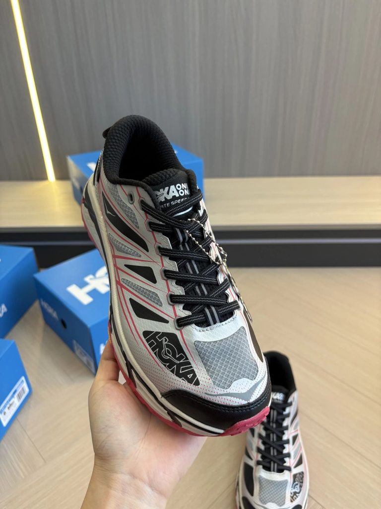 过年就穿它|HOKA Mafate Speed 2 一眼被嫩到的新配色插图 过年就穿它|HOKA Mafate Speed 2 一眼被嫩到的新配色插图