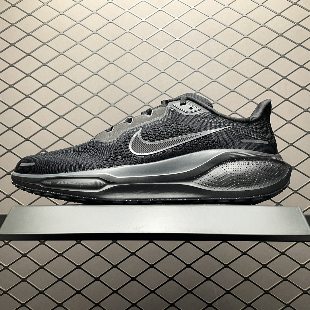 如何判断一双运动鞋的中底是否缓震合理？缩略图