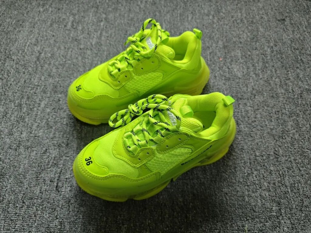 巴黎世家Triple S Clear Sole Clear Sole透明鞋底荧光黄插图 巴黎世家Triple S Clear Sole Clear Sole透明鞋底荧光黄插图