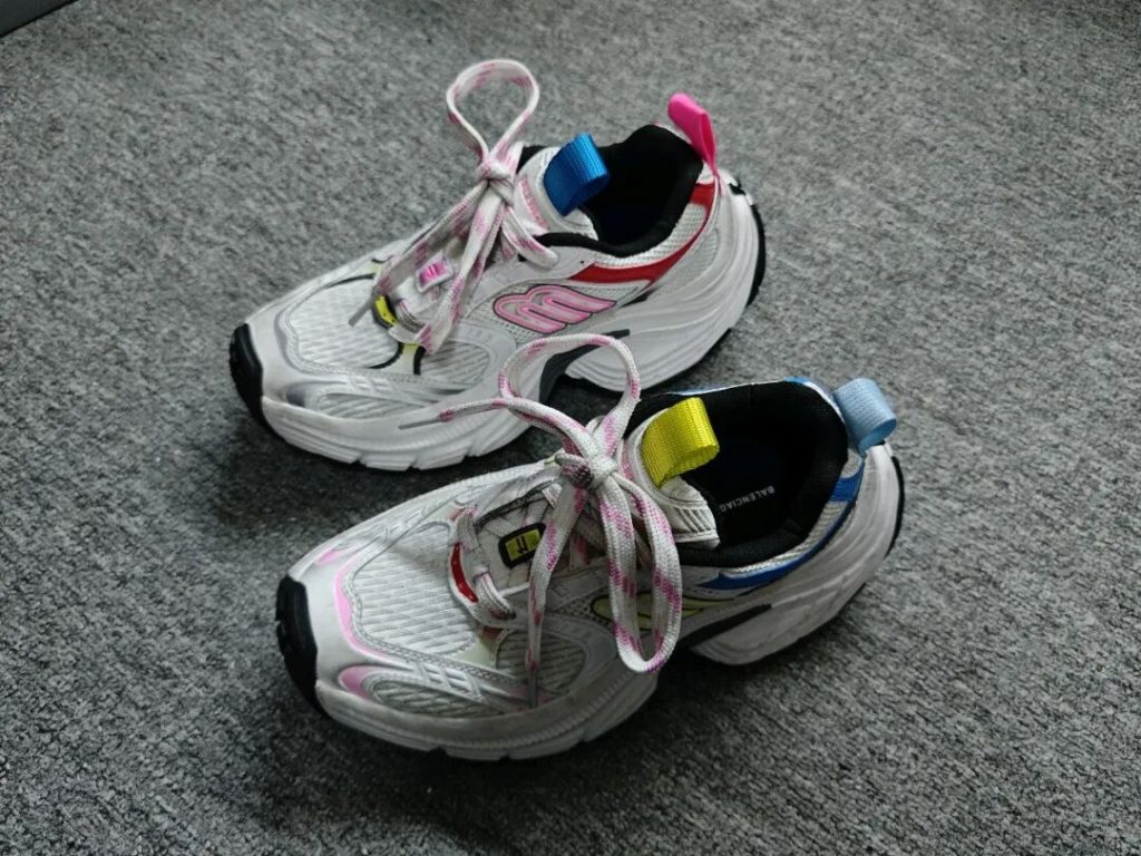 天价巴黎鞋!Balenciaga 6XL老爹鞋白色插图 天价巴黎鞋!Balenciaga 6XL老爹鞋白色插图