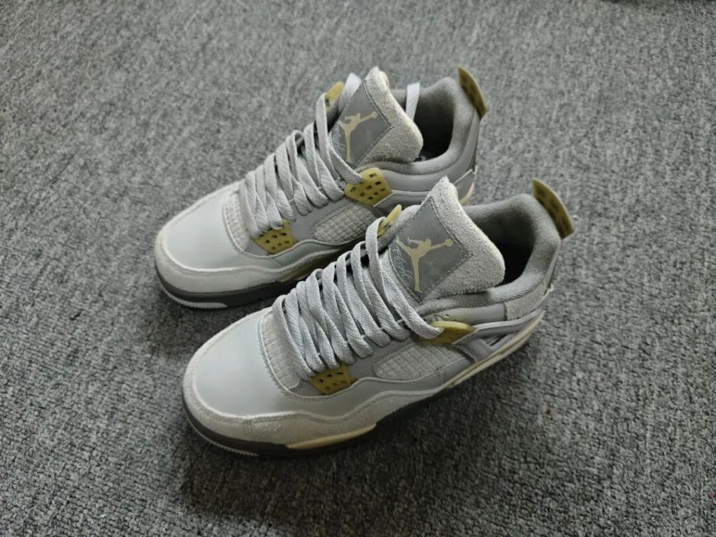 女孩们的最爱!Air Jordan 4 SE Craft Photon Dust灰兔子插图 女孩们的最爱!Air Jordan 4 SE Craft Photon Dust灰兔子插图