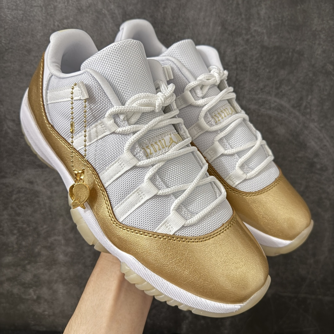 Air Jordan 11 Low “Metallic Gold” AJ11 乔11白金 母亲节缩略图 Air Jordan 11 Low “Metallic Gold” AJ11 乔11白金 母亲节缩略图