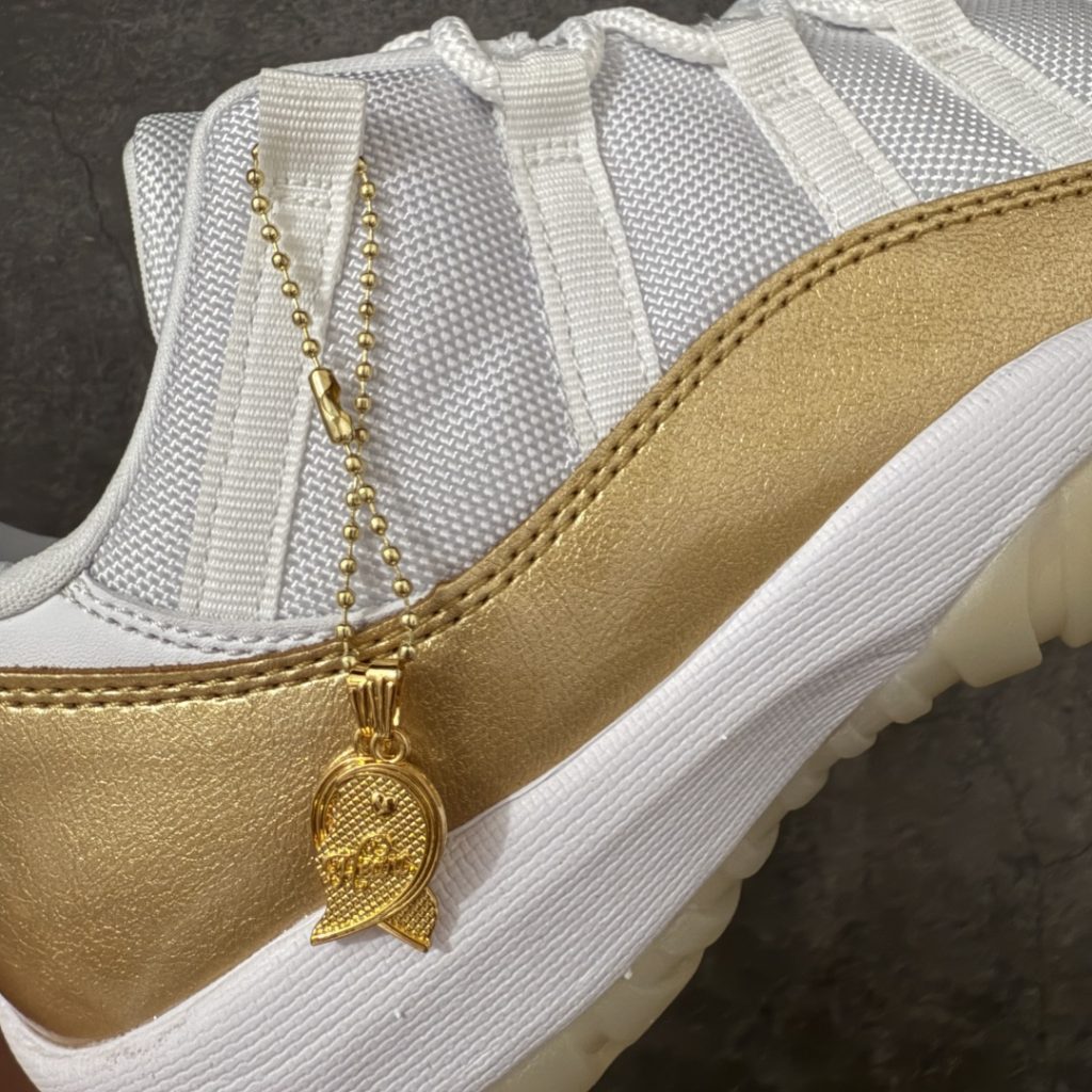 Air Jordan 11 Low “Metallic Gold” AJ11 乔11白金 母亲节插图 Air Jordan 11 Low “Metallic Gold” AJ11 乔11白金 母亲节插图