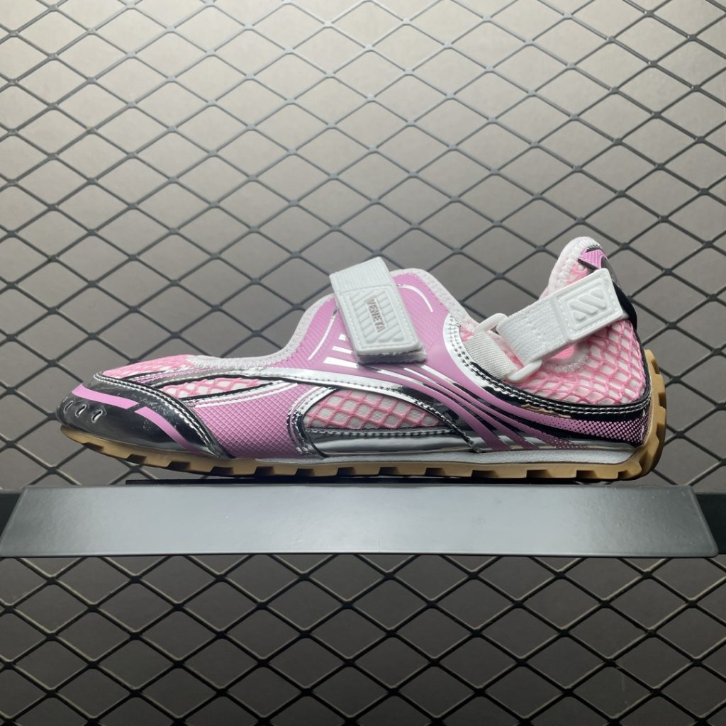 莆田顶级Bottega Veneta 葆蝶家 BV Orbit 魔术贴单鞋 休闲鞋玛丽珍鞋插图 莆田顶级Bottega Veneta 葆蝶家 BV Orbit 魔术贴单鞋 休闲鞋玛丽珍鞋插图